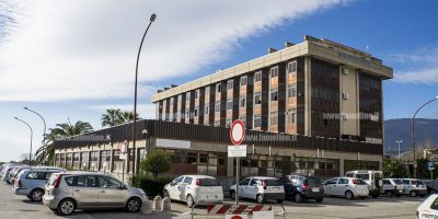 Lamezia Terme, sciolto Consiglio comunale, infi...