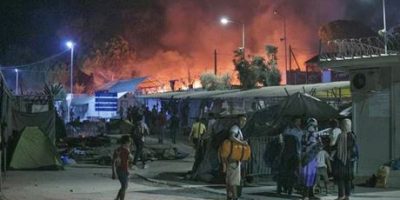 Migranti incendiano centro accoglienza, accerta...