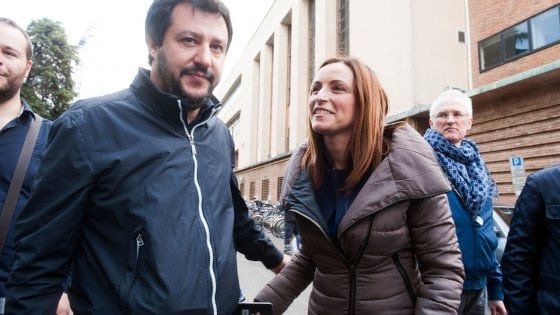 Borgonzoni maglietta Bibbiano