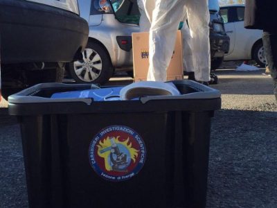 Donna trovata morta nel bagno di un supermercato