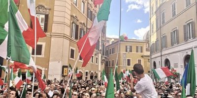 “Elezioni subito” in piazza  miglia...