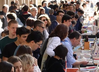 La cultura a passeggio a Torino con Portici di Carta
