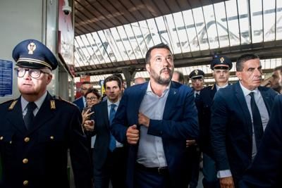 Voli di Stato, archiviato procedimento a carico di Matteo Salvini