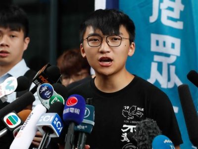 Hong Kong, carcerato Wong leader del movimento democratico