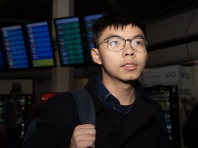 Cina nervosa e irritata per il viaggio e gli incontri di Wong  a Berlino