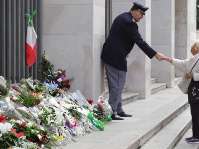 Mercoledì 16 le esequie dei due poliziotti uccisi in Questura