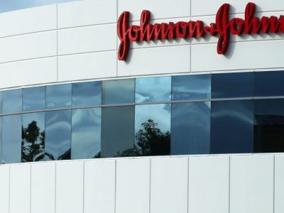 Vaccini, ok dell’Aifa al richiamo per i vaccinati con J&J a 6 mesi