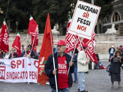 Meno di mille euro al mese per 5,8 milioni di pensionati