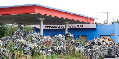 Plastica, Greenpeace denuncia rifiuti italiani ...