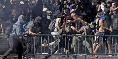 Scontri in Cile, salgono a 15 i morti, oltre 2....