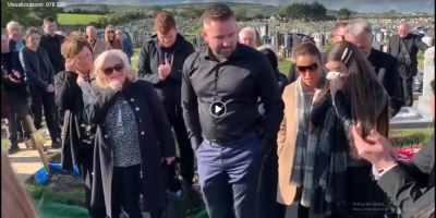 Funerale senza precedenti: il defunto bussa sul...