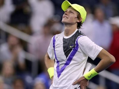Tennis, il diciottenne azzurro Sinner  in semifinale ad Anversa