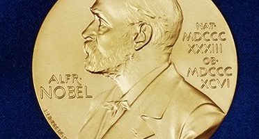 Il Nobel per la Letteratura 2019 raddoppia: ecc...