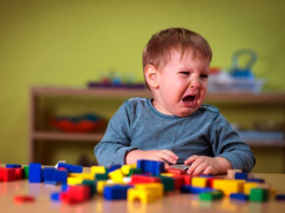 Come aiutare i bambini a gestire la rabbia e a stimolare l’autocontrollo