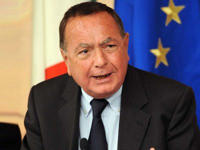 L’addio a Bonaiuti, presente un commosso Silvio Berlusconi
