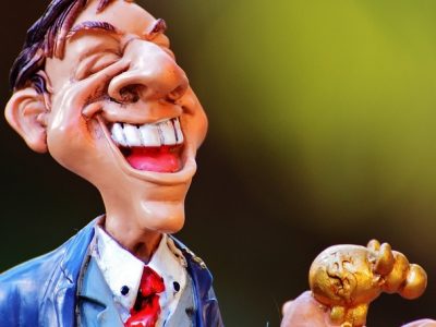 Broker milionario arrestato. Denunciava 1 euro di reddito