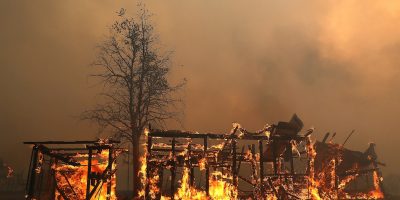 La California sotto scacco per i forti incendi ...