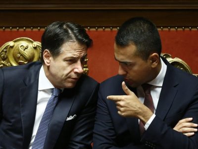 Manovra, Pos e tetto al contante slittano a luglio 2020