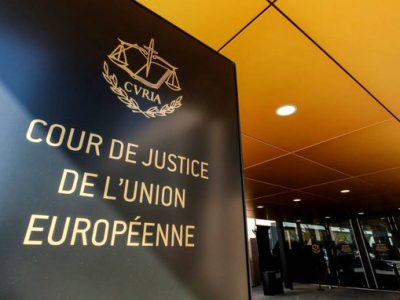 Polonia deferita dalla Commisione Ue per tutelare i giudici dal controllo politico