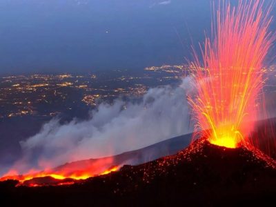 Nuova fase eruttiva dell’Etna, il fenomeno è sotto controllo