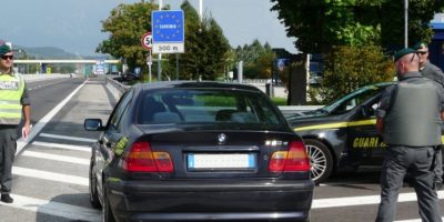 Evasi 100 milioni con fatture false, nei guai 2...