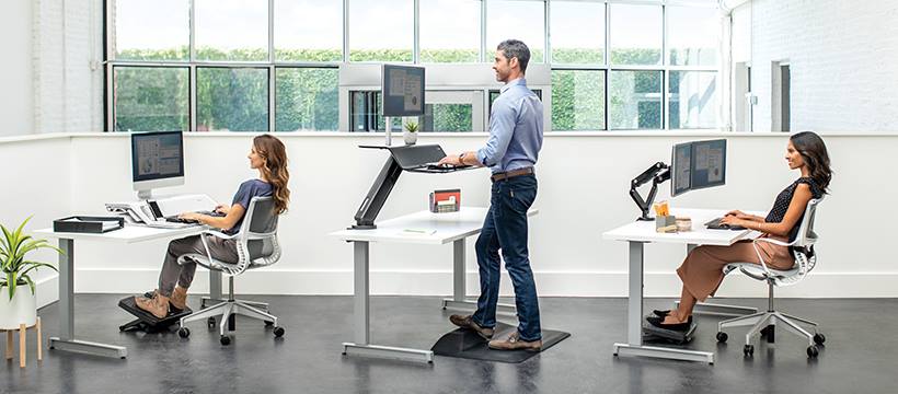 impiegati che lavorano in modo corretto, Facebook Fellowes UK