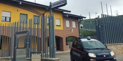 Gli trovano in casa 17 chili di marijuana e il ...