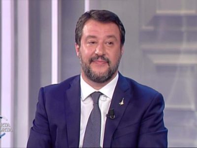 Salvini, colto da una colica, non partecipa ai funerali dei due agenti a Trieste