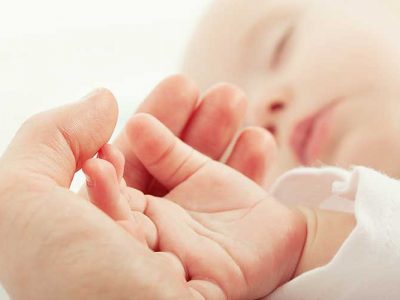 Neonato ricevuto in regalo da un capoclan camorrista