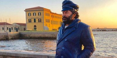 Livorno,”scompare” la statua di Bud...