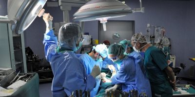 Molinette, trapiantati quattro organi a 47enne ...