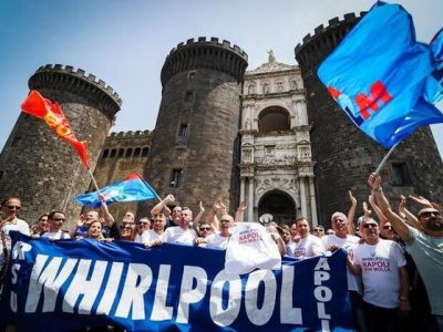 Whirlpool, ritirata la procedura di cessione dello stabilimento