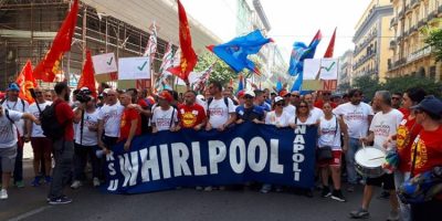 Whirlpool sospende la cessione dello stabilimen...