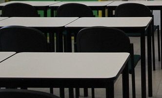 Crollato il controsoffitto in una scuola sarda....