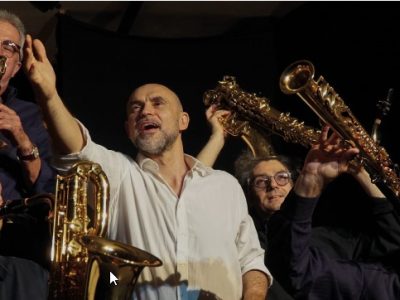 Torino rivive a teatro il mito di Modugno con “Mister Volare”