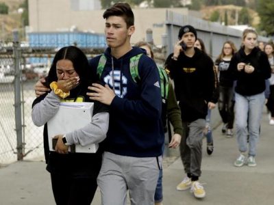 Usa, ancora spari in un liceo: 2 studenti morti in California