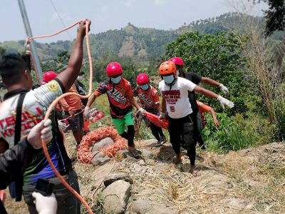 Camion finisce in un burrone, sono 19 i morti e 22 i feriti