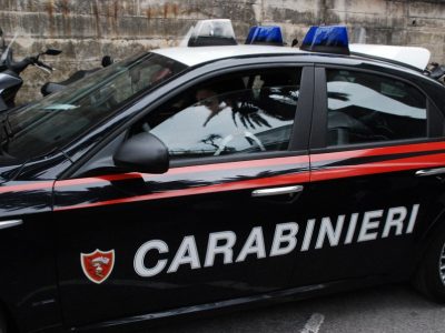 Auto e casa pieni di marijuana, arrestato un 28enne
