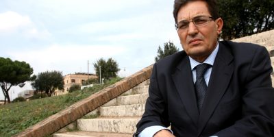 Guai per l’ex governatore siciliano Giuse...