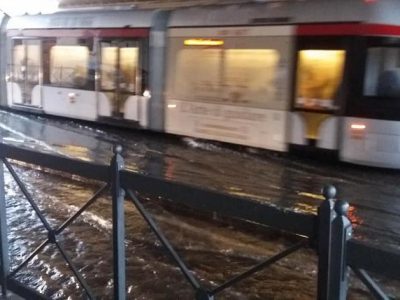 Forti piogge in Toscana. Temporale a Firenze provoca allagamenti