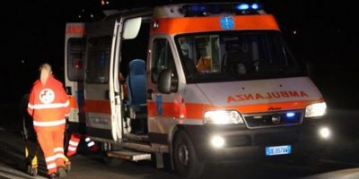 Dramma a Milano, investe un motociclista e si s...