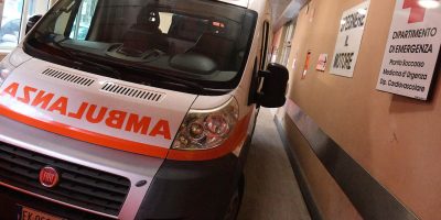 Incidente mortale sul lavoro, giovane viene sch...
