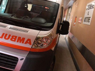 Incidente mortale sul lavoro, giovane viene schiacciato da un rullo