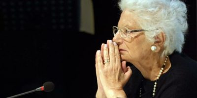 Liliana Segre interrompe gli incontri con le sc...