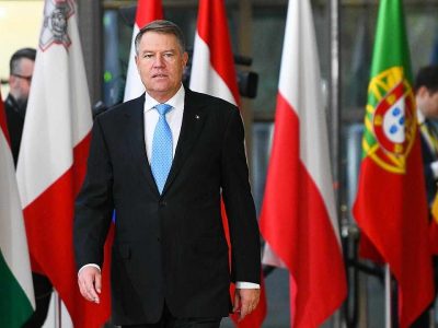 Romania, in testa i conservatori di Iohannis ma si andrà al ballottaggio