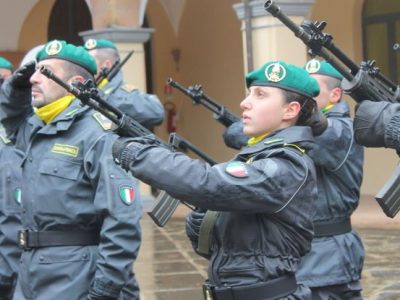 Il grande giorno di Ilaria, prima donna basco verde dell’antiterrorismo