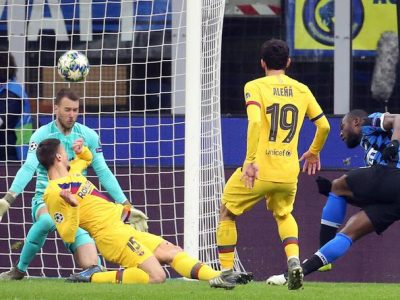 Inter, ko in casa (1-2) con il Barcellona: addio Champions