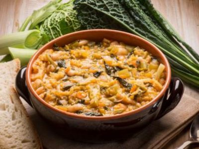 Piatti della tradizione invernale: la ribollita toscana