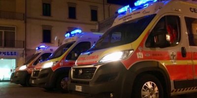 Fronte fra due auto, un 17enne era alla guida d...