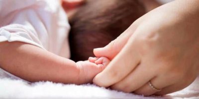 Deceduto il piccolo “cullato violentement...